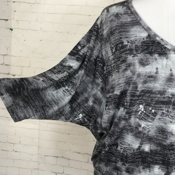 𝅺IDEOLOGY Top - Picture 2 of 7